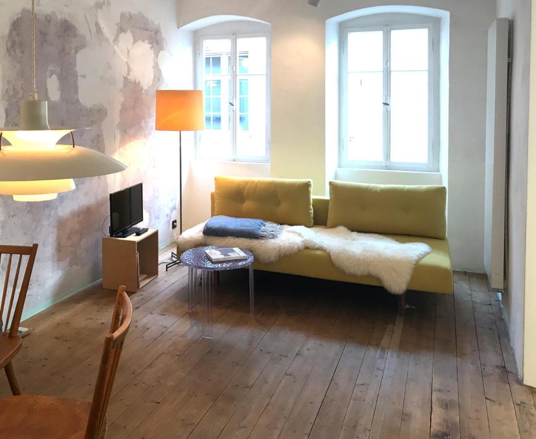 Boutique-Ferienwohnung Im Alten Weinhaus Moser Grunstadt Exterior photo